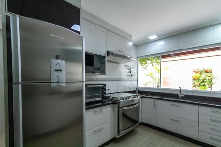 Casa à venda com 150m², 3 quartos e 2 vagasCozinha