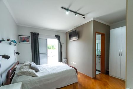 Casa à venda com 150m², 3 quartos e 2 vagasSuíte