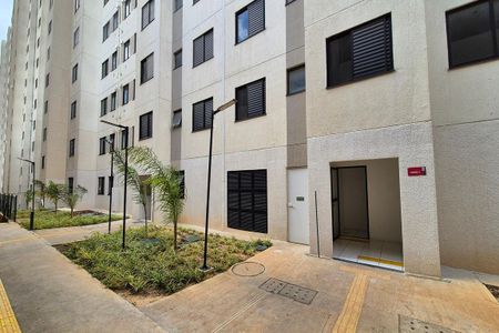 Apartamento para alugar com 43m², 2 quartos e 1 vaga Apartamento para alugar com 43m², 2 quartos e 1 vagaFachada do Bloco