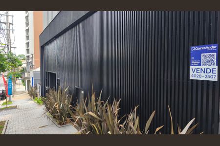 Apartamento à venda com 27m², 1 quarto e sem vagaFachada + Plaquinha