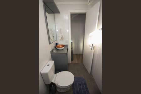 Casa de condomínio à venda com 158m², 4 quartos e 1 vagaBanheiro 2