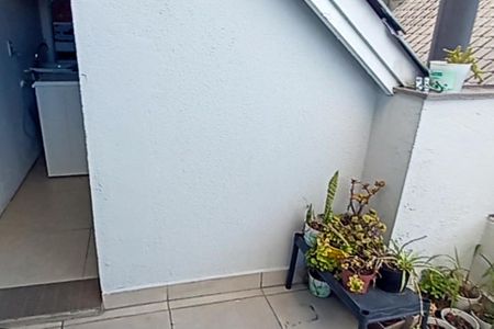 Casa de condomínio à venda com 158m², 4 quartos e 1 vagaTerraço