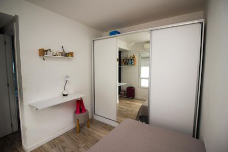 Casa de condomínio à venda com 158m², 4 quartos e 1 vagaQuarto 1