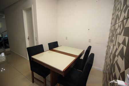 Casa de condomínio à venda com 158m², 4 quartos e 1 vagaSala de Jantar