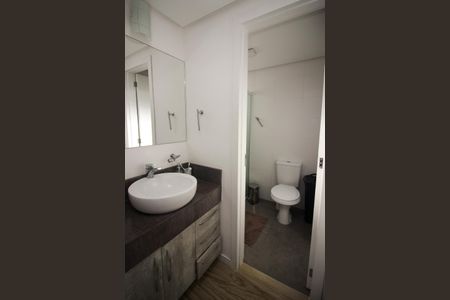 Casa de condomínio à venda com 158m², 4 quartos e 1 vagaBanheiro 1