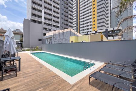 Apartamento à venda com 25m², 1 quarto e sem vaga Apartamento à venda com 25m², 1 quarto e sem vagaPiscina