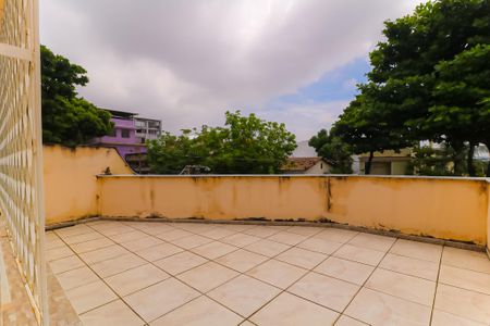 Casa à venda com 375m², 5 quartos e 3 vagas Casa à venda com 375m², 5 quartos e 3 vagasVaranda Quarto 5