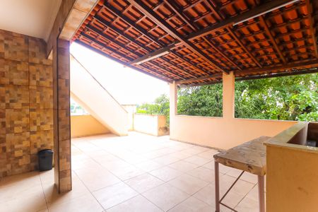 Casa à venda com 375m², 5 quartos e 3 vagas Casa à venda com 375m², 5 quartos e 3 vagasÁrea gourmet