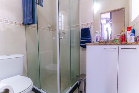 Casa à venda com 375m², 5 quartos e 3 vagas Casa à venda com 375m², 5 quartos e 3 vagasBanheiro da Suíte 2