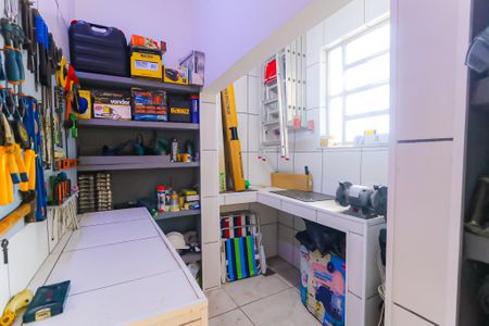 Casa à venda com 375m², 5 quartos e 3 vagas Casa à venda com 375m², 5 quartos e 3 vagasQuarto - Oficina