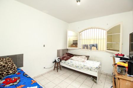 Casa à venda com 100m², 3 quartos e 4 vagas Casa à venda com 100m², 3 quartos e 4 vagasQuarto 2