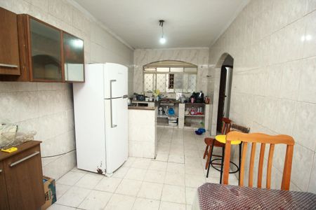 Casa à venda com 100m², 3 quartos e 4 vagas Casa à venda com 100m², 3 quartos e 4 vagasCozinha