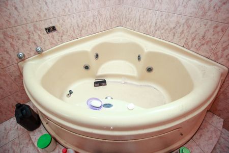 Casa à venda com 100m², 3 quartos e 4 vagas Casa à venda com 100m², 3 quartos e 4 vagasBanheiro Social