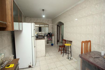 Casa à venda com 100m², 3 quartos e 4 vagas Casa à venda com 100m², 3 quartos e 4 vagasCozinha