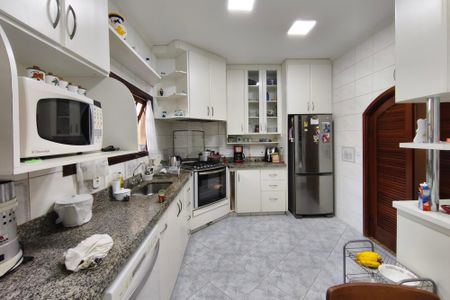 Casa à venda com 185m², 3 quartos e 2 vagasCozinha