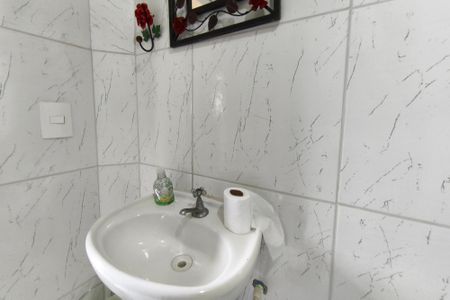 Casa à venda com 185m², 3 quartos e 2 vagasLavabo