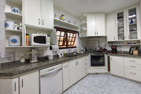 Casa à venda com 185m², 3 quartos e 2 vagasCozinha