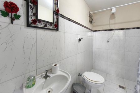 Casa à venda com 185m², 3 quartos e 2 vagasLavabo