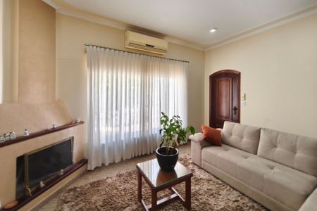 Casa à venda com 185m², 3 quartos e 2 vagasSala de Estar