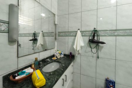 Casa à venda com 185m², 3 quartos e 2 vagasBanheiro Suíte