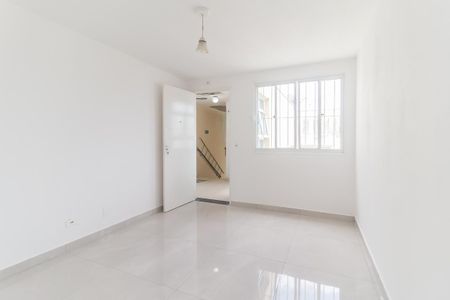 Sala de apartamento para alugar com 2 quartos, 45m² em Jardim Aeroporto Iii, Mogi das Cruzes