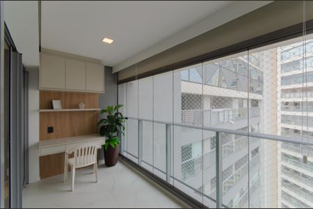 Apartamento para alugar com 42m², 1 quarto e 1 vaga Apartamento para alugar com 42m², 1 quarto e 1 vagaVaranda