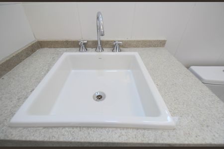 Apartamento para alugar com 87m², 2 quartos e 1 vaga Apartamento para alugar com 87m², 2 quartos e 1 vagaBanheiro 1