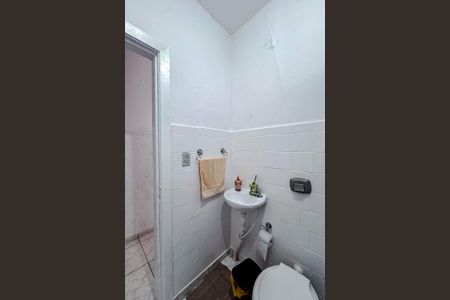 Casa para alugar com 150m², 2 quartos e 1 vaga Casa para alugar com 150m², 2 quartos e 1 vagaBanheiro (Casa 2)