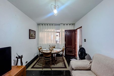 Casa para alugar com 150m², 2 quartos e 1 vaga Casa para alugar com 150m², 2 quartos e 1 vagaSala