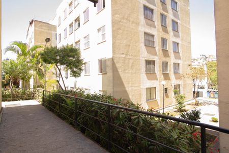 Apartamento à venda com 48m², 3 quartos e 1 vaga Apartamento à venda com 48m², 3 quartos e 1 vagaÁrea comum