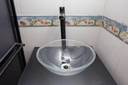 Apartamento à venda com 48m², 3 quartos e 1 vaga Apartamento à venda com 48m², 3 quartos e 1 vagaBanheiro