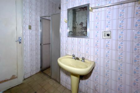 Apartamento à venda com 115m², 3 quartos e sem vagaBanheiro