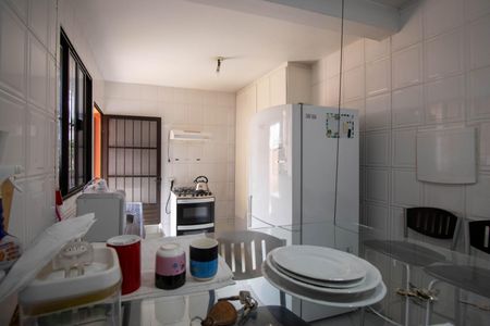 Casa à venda com 250m², 3 quartos e 2 vagasCozinha 