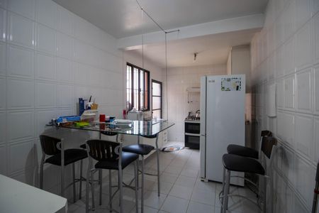 Casa à venda com 250m², 3 quartos e 2 vagasCozinha 
