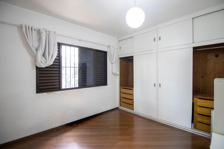 Casa à venda com 250m², 3 quartos e 2 vagasQuarto 2