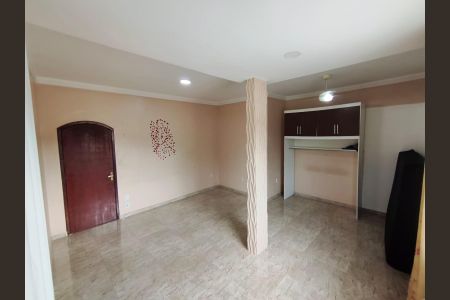Sala de casa para alugar com 3 quartos, 250m² em Campo Grande, Rio de Janeiro
