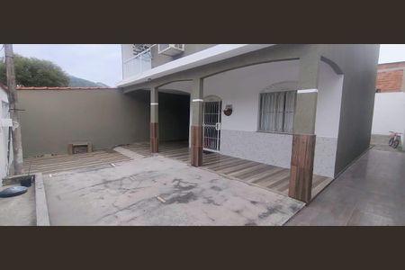 Casa para alugar com 250m², 3 quartos e 3 vagasÁrea externa