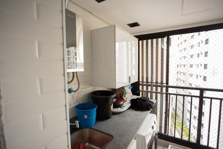 Apartamento à venda com 48m², 2 quartos e 1 vagaVARANDA E ÁREA DE SERVIÇO