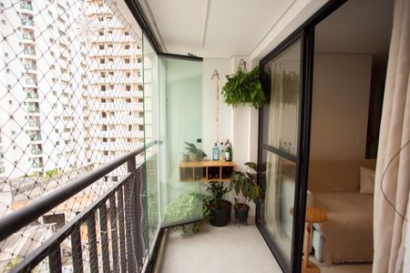 Apartamento à venda com 48m², 2 quartos e 1 vagaVARANDA E ÁREA DE SERVIÇO