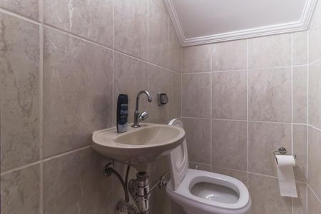 Lavabo de casa para alugar com 4 quartos, 150m² em Vila Caputera, Mogi das Cruzes