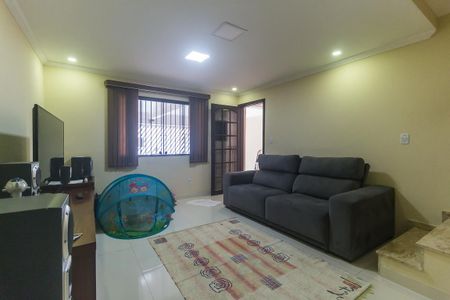 Sala de casa para alugar com 4 quartos, 150m² em Vila Caputera, Mogi das Cruzes