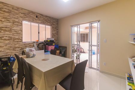 Casa para alugar com 150m², 4 quartos e 2 vagas Casa para alugar com 150m², 4 quartos e 2 vagasCozinha