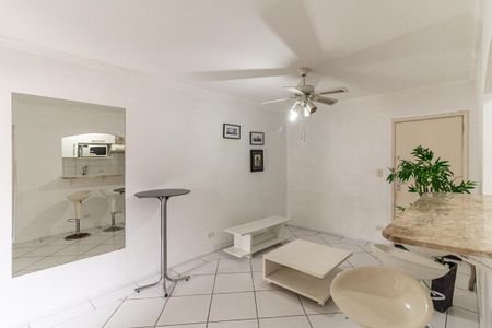 Apartamento à venda com 45m², 1 quarto e 1 vagaSala