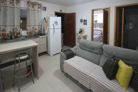 Apartamento à venda com 38m², 2 quartos e sem vaga Apartamento à venda com 38m², 2 quartos e sem vagaSala