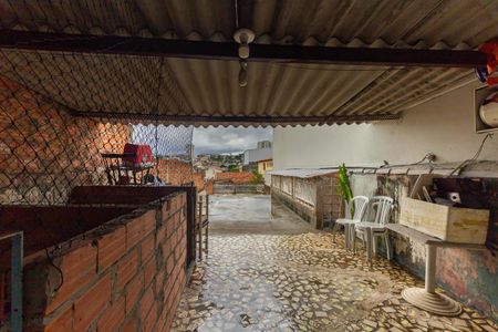 Casa para alugar com 180m², 2 quartos e 4 vagas Casa para alugar com 180m², 2 quartos e 4 vagasTerraço