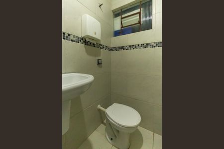 Banheiro 1 de casa para alugar com 2 quartos, 180m² em Penha de França, São Paulo