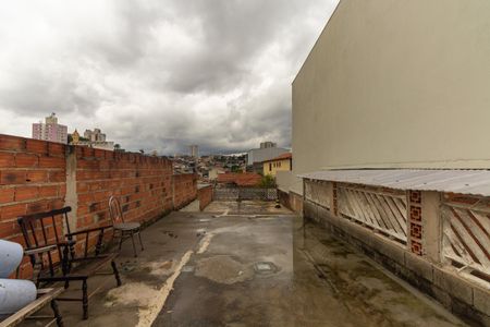 Casa para alugar com 180m², 2 quartos e 4 vagas Casa para alugar com 180m², 2 quartos e 4 vagasTerraço