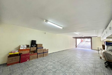 Casa para alugar com 250m², 3 quartos e 3 vagas Casa para alugar com 250m², 3 quartos e 3 vagasGaragem