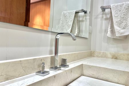 Casa para alugar com 250m², 3 quartos e 3 vagas Casa para alugar com 250m², 3 quartos e 3 vagasBanheiro da Suíte 1