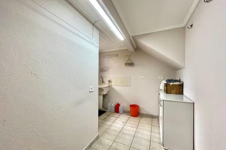 Casa para alugar com 250m², 3 quartos e 3 vagas Casa para alugar com 250m², 3 quartos e 3 vagasÁrea de Serviço
